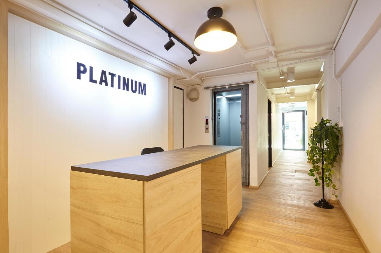 Platinum Deluxe Shopping Apartments 曼谷 外观 照片